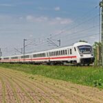 Τρένο ICE της γερμανικής Deutsche Bahn διασχίζει το γερμανικό σιδηροδρομικός δίκτυο