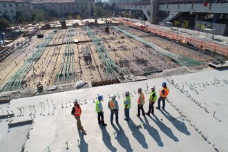 Construction site of a Bavarian primary school renovation project with scaffolding