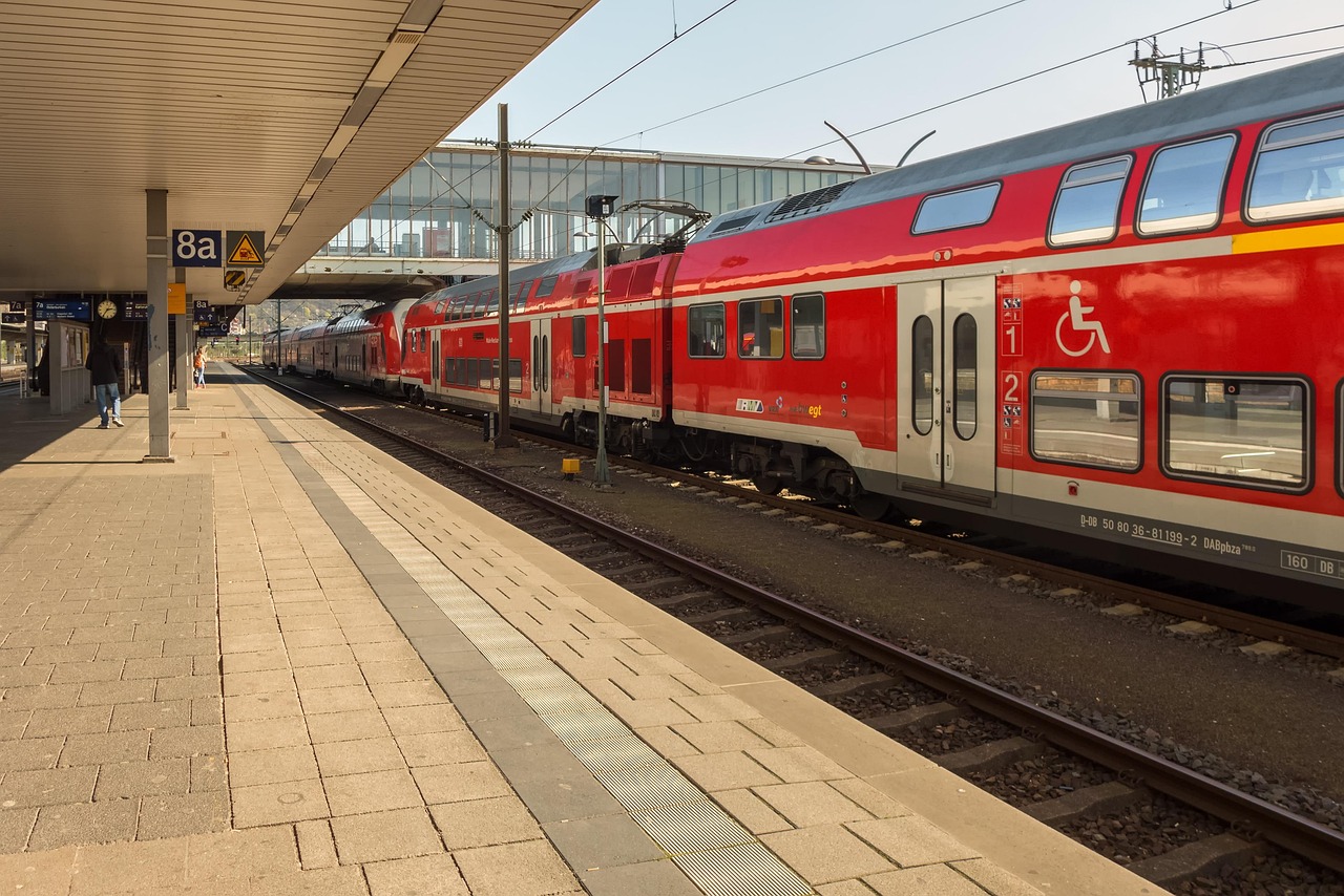 Train arriving at a German station amid ongoing punctuality debate
