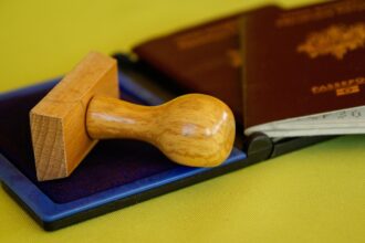 German citizenship: Αpproval rates for naturalization requests reach record highs