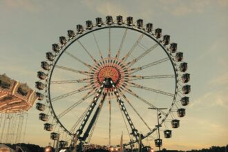 Ferris wheel at Munich Oktoberfest fairground