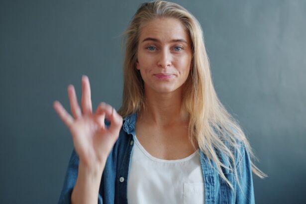 Young employees in a German office showing contrast between flexible work and long-hour pressure.