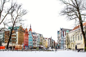 Το Ρόστοκ είναι, με 201.442 κατοίκους, η μεγαλύτερη πόλη στο βόρειο ανατολικό γερμανικό κρατίδιο Μεκλεμβούργο-Δυτική Πομερανία.